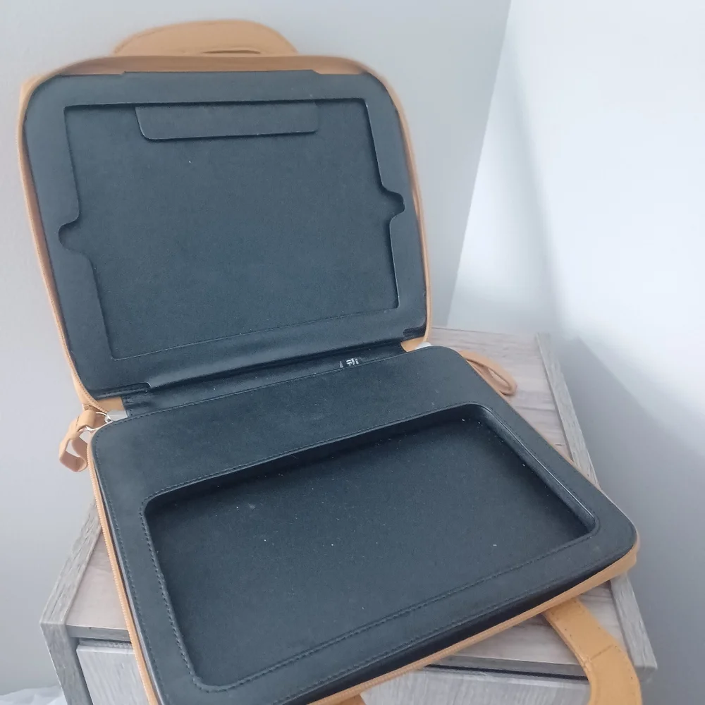 BODHI Leather Handled I Pad Purse Case With Stand